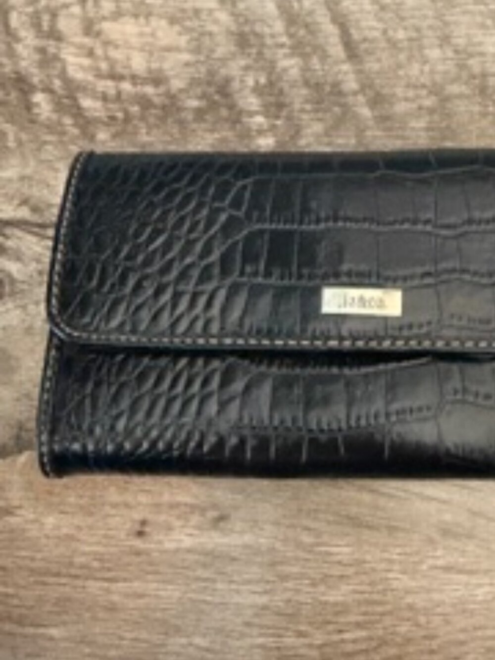 Liz and Co wallet